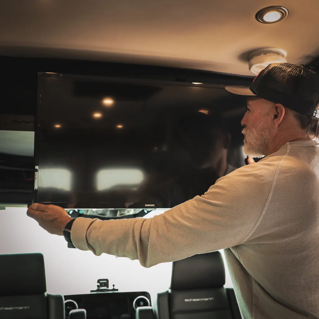 Canyon Adventure Vans Cab Shelf TV Bracket - Image 7
