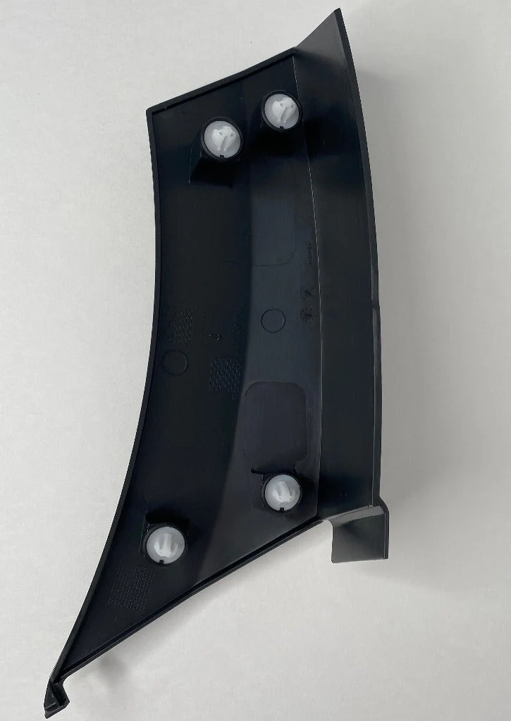 Terrawagen Front Fender Trim Sprinter 907 - Image 3
