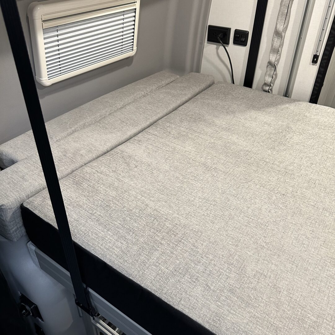 Canyon Adventure Vans Luxe6 Memory Foam 6" Mattress - Made for the REVEL/TERRAIN/LAUNCH - Image 7