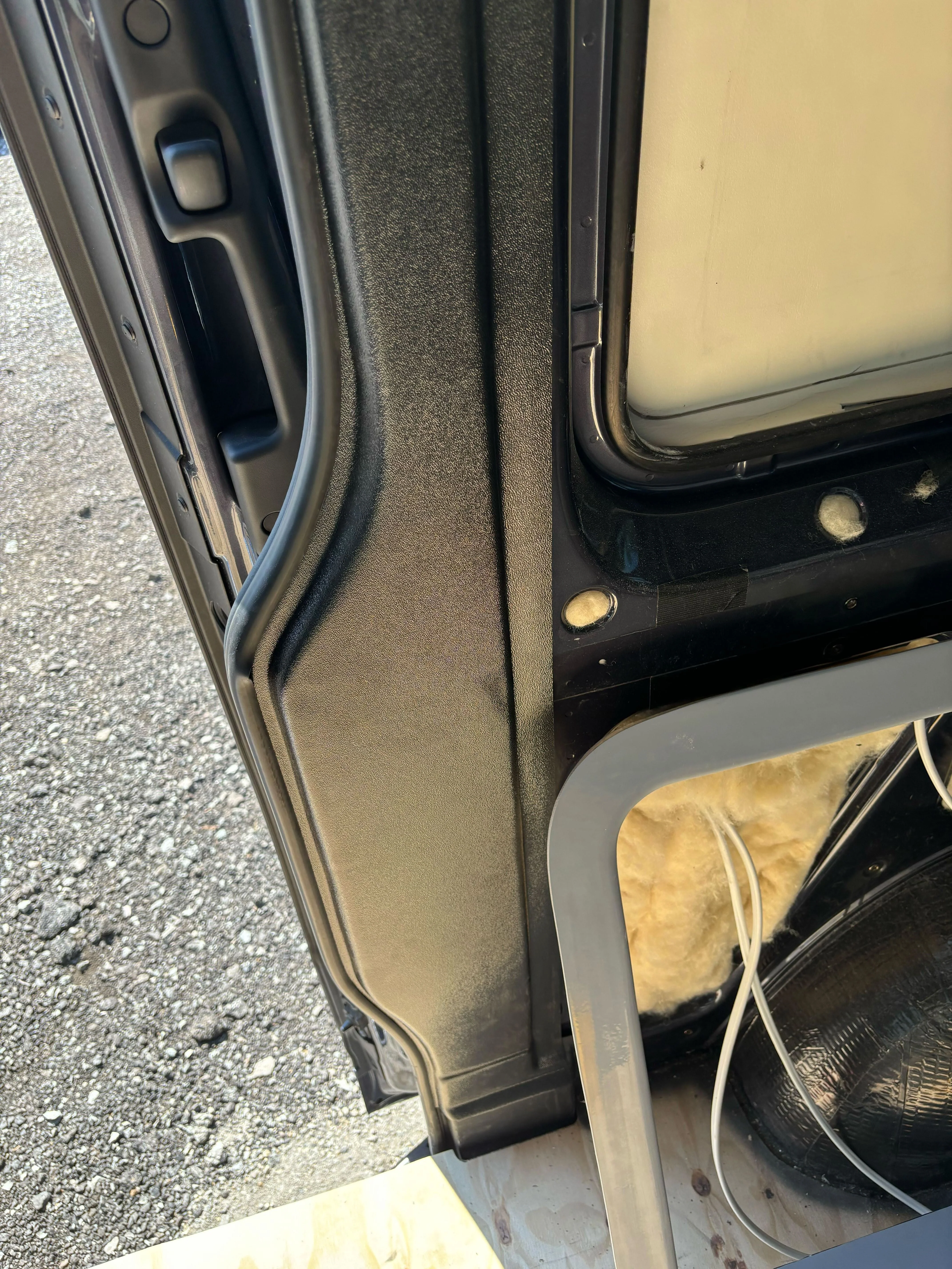 GoCode Mercedes Sprinter C-Pillar Trim Kit - Image 5