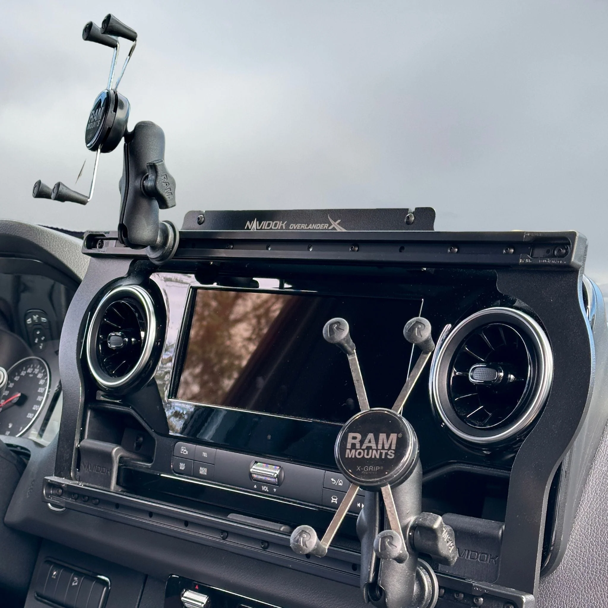 TERRA X No Drill - Dash Mount for Mercedes Sprinter – NAVIDOK Overlander X - Image 6