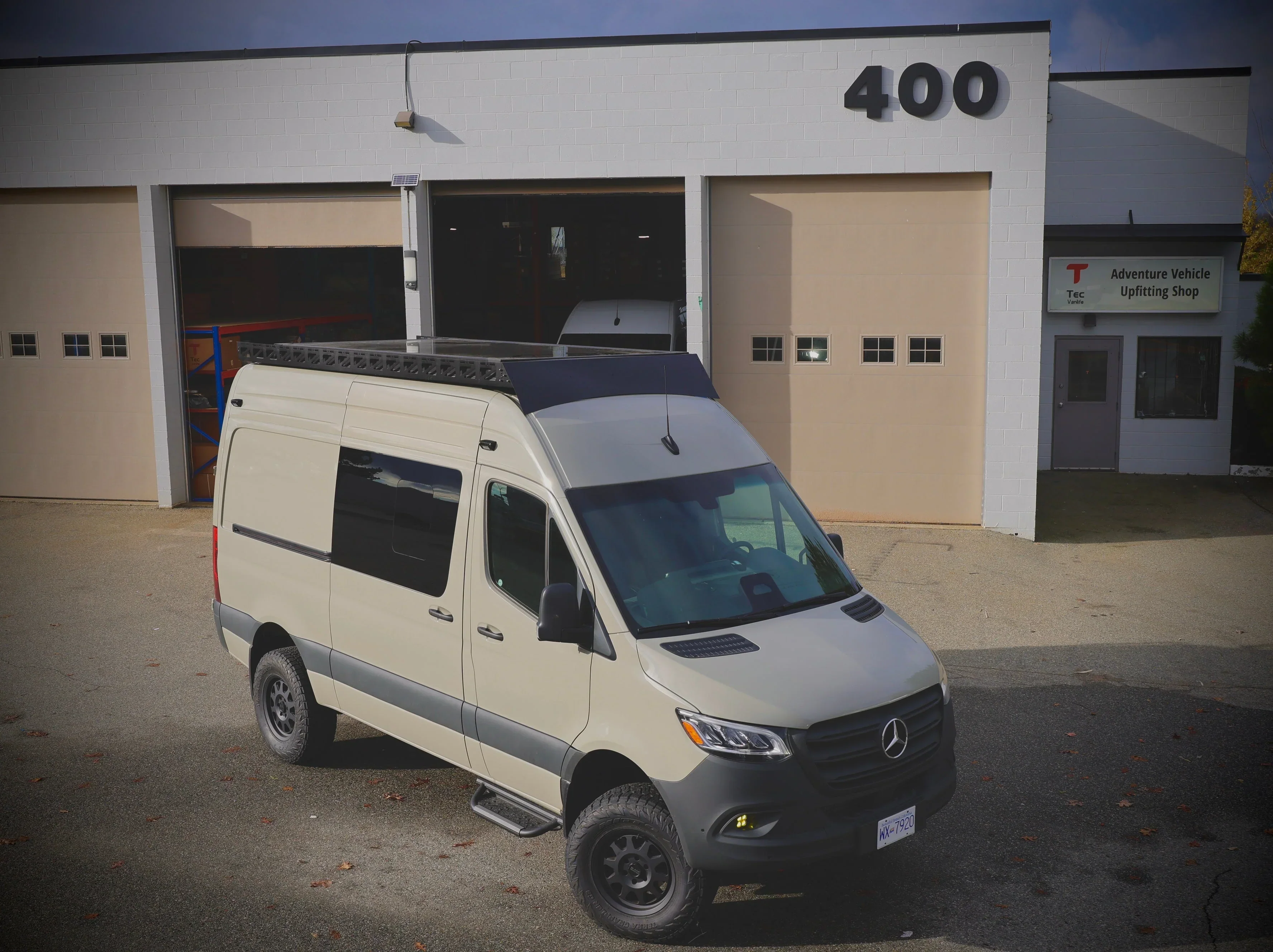 RoamlabX Carbon Fiber Roof Top Tent - 2007+ Mercedes Sprinter 144" - Image 6