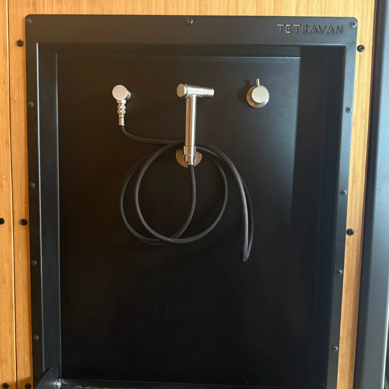 Tetravan Folding Shower 2.1 with Magnetic Curtain - Image 5